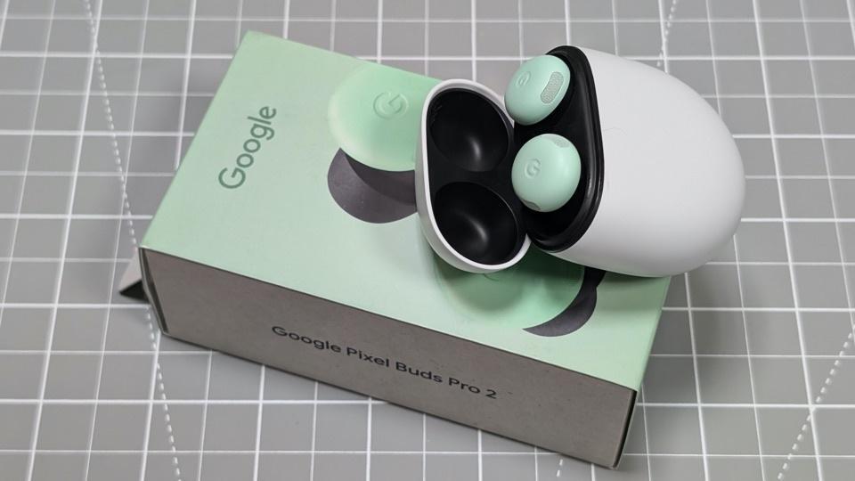 به روز رسانی قابلیت های گوگل پیکسل بادز 2 پرو